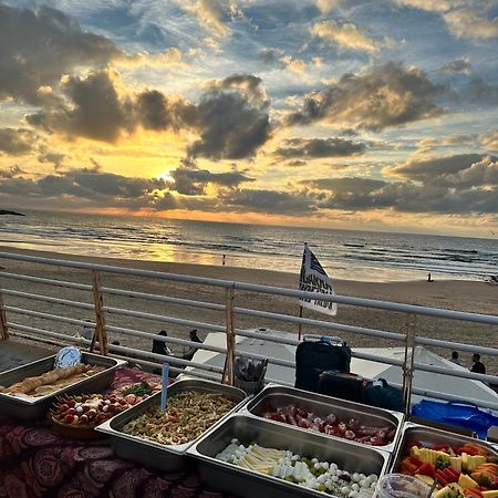 Surf Camp San Sebastian Partyhostel Aia ภายนอก รูปภาพ