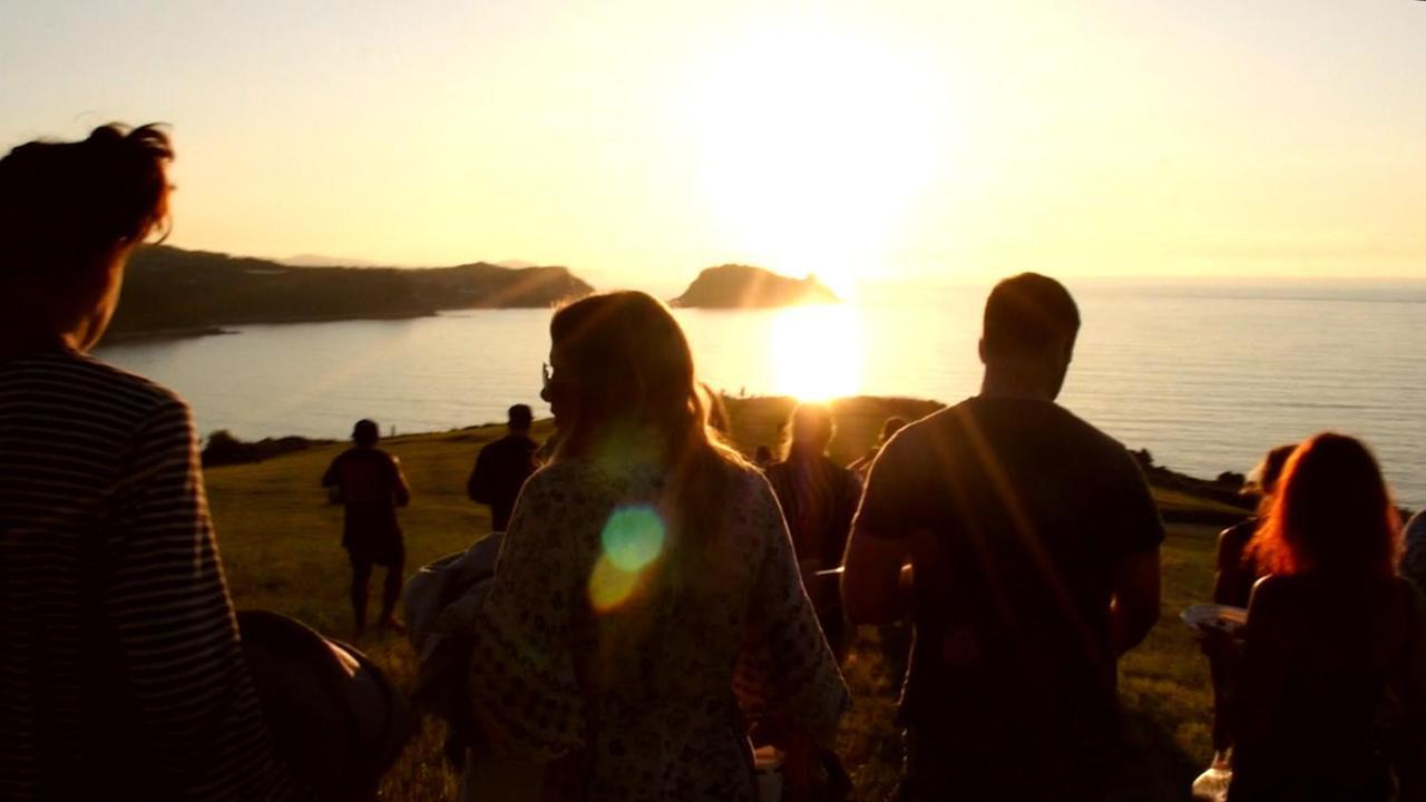Surf Camp San Sebastian Partyhostel Aia ภายนอก รูปภาพ